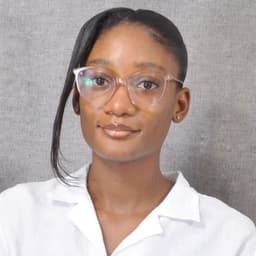 Ruth Etalla headshot